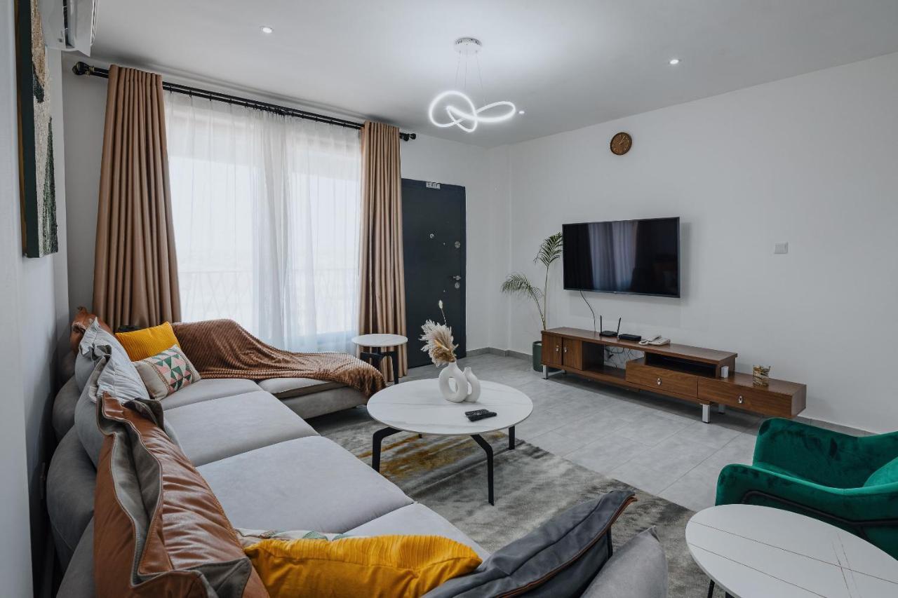 The Avery Apartments At Odomaa Place B, East Airport Accra Ngoại thất bức ảnh