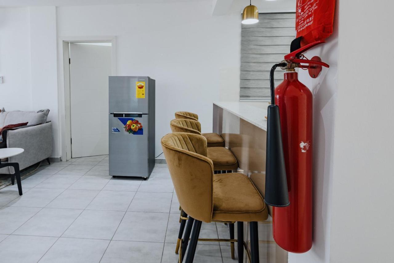 The Avery Apartments At Odomaa Place B, East Airport Accra Ngoại thất bức ảnh