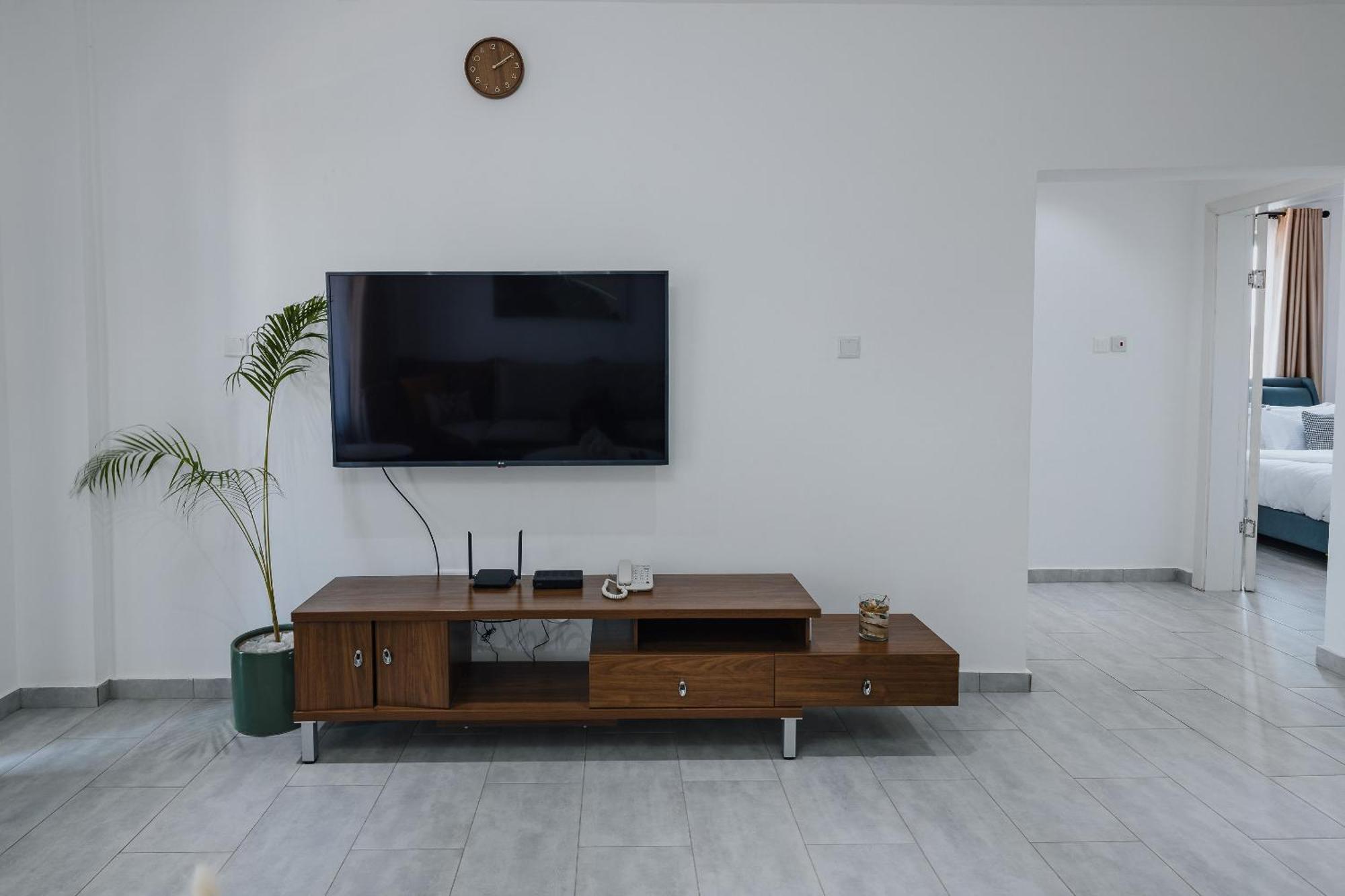 The Avery Apartments At Odomaa Place B, East Airport Accra Ngoại thất bức ảnh