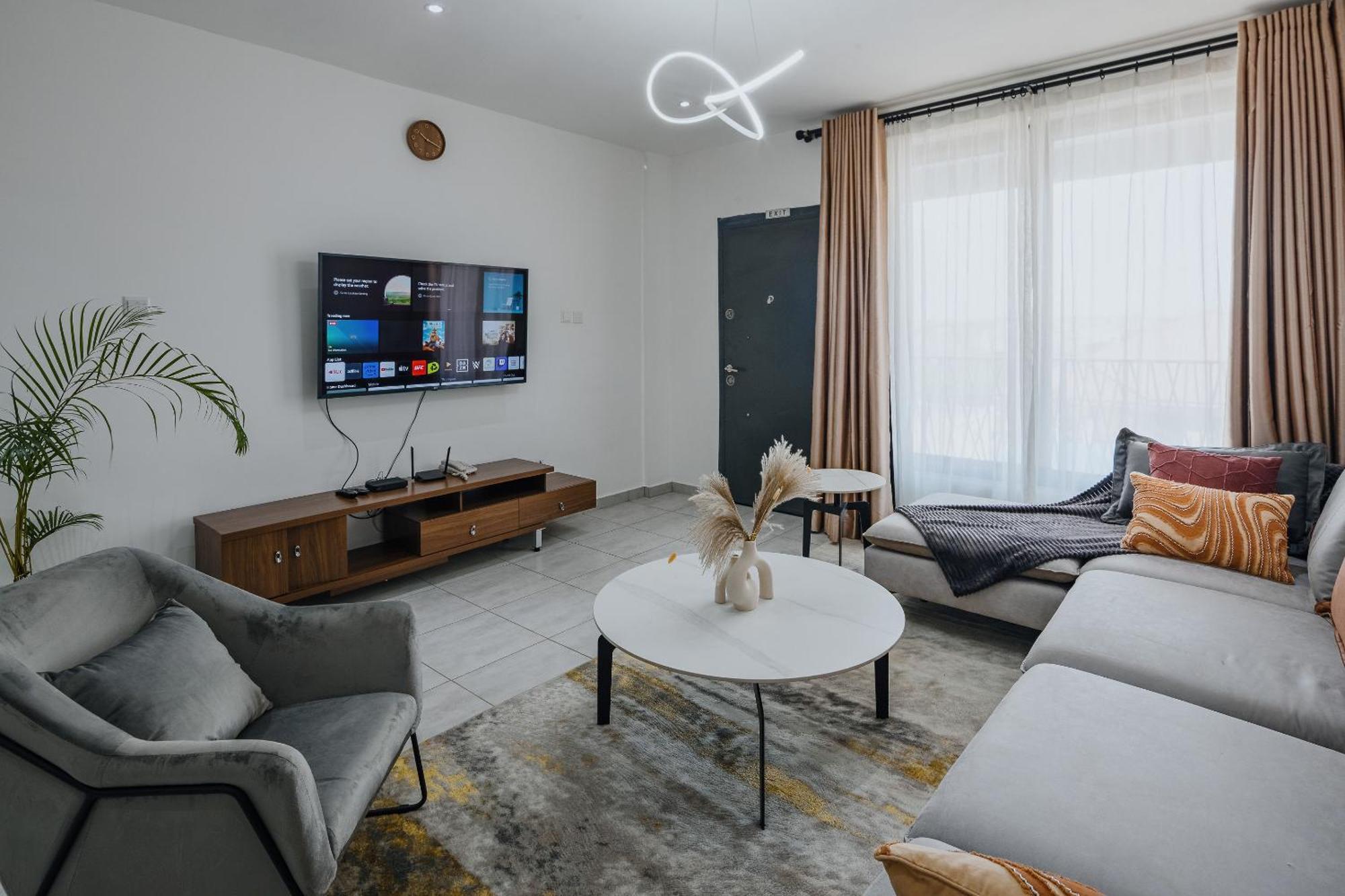 The Avery Apartments At Odomaa Place B, East Airport Accra Ngoại thất bức ảnh