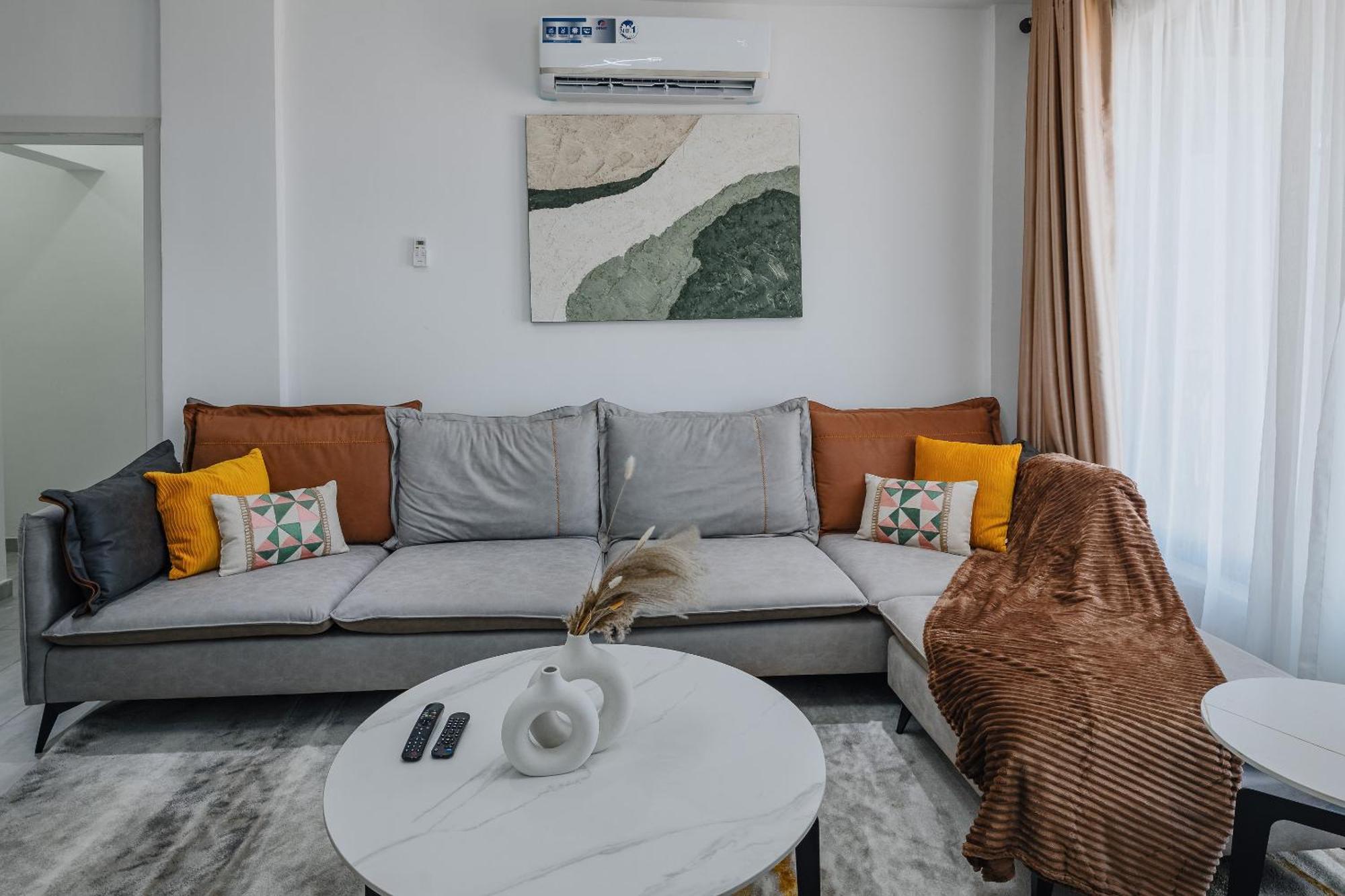 The Avery Apartments At Odomaa Place B, East Airport Accra Ngoại thất bức ảnh