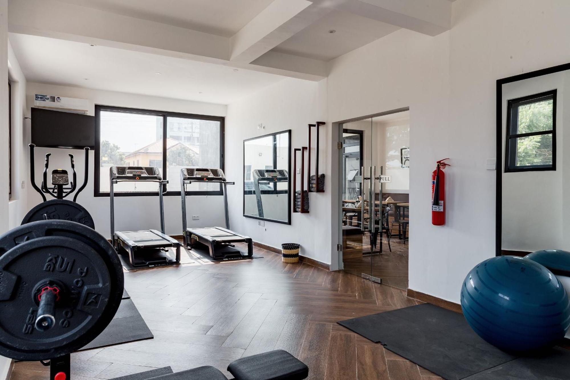 The Avery Apartments At Odomaa Place B, East Airport Accra Ngoại thất bức ảnh