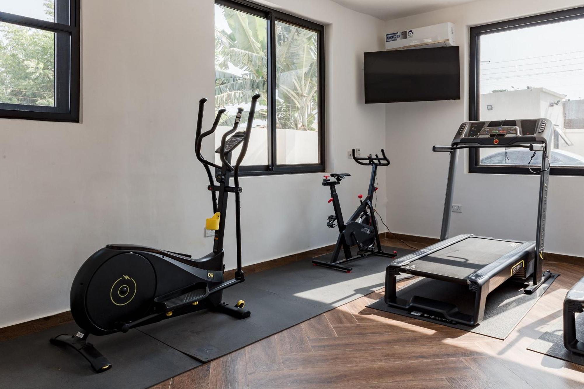 The Avery Apartments At Odomaa Place B, East Airport Accra Ngoại thất bức ảnh
