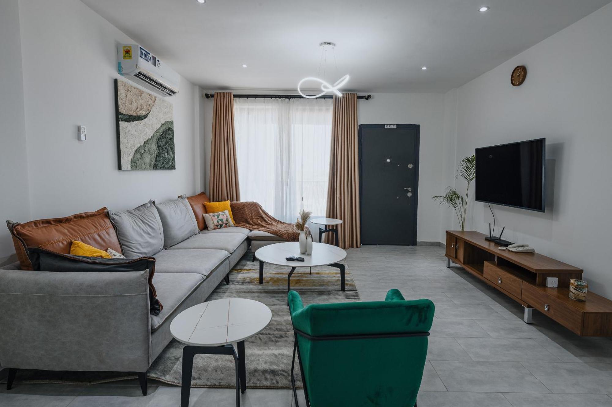 The Avery Apartments At Odomaa Place B, East Airport Accra Ngoại thất bức ảnh